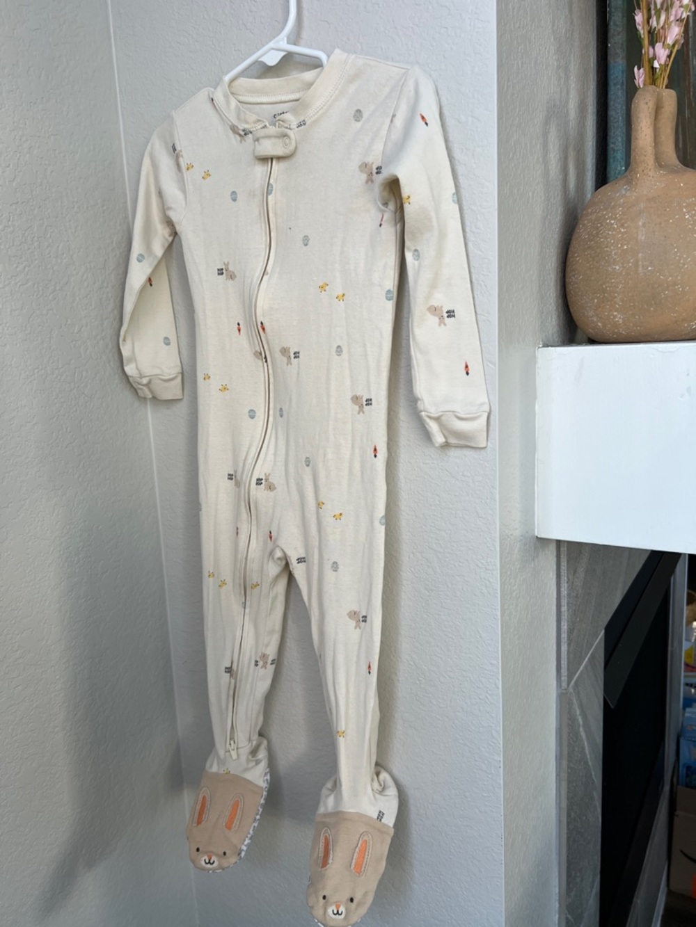 Carters 🐰Soft Cream Footed Onesie Toddler Pajamas